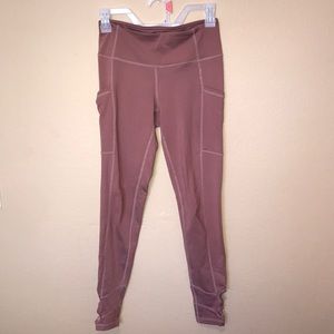 Cutout ankle leggings w/pockets